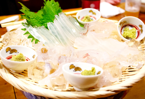 D-1056 島根県益田への旅＜益田市発着 / 1泊2日 / 朝夕食付 / 雪舟焼体験付 / 添乗員なし＞