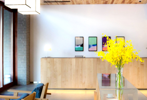 D-1060 地元産まれの地元育ちにこだわりぬいたMASCOS HOTELに宿泊＜館内＆街案内ツアー付 / 2泊3日 / 一人部屋利用 / 朝食付＞