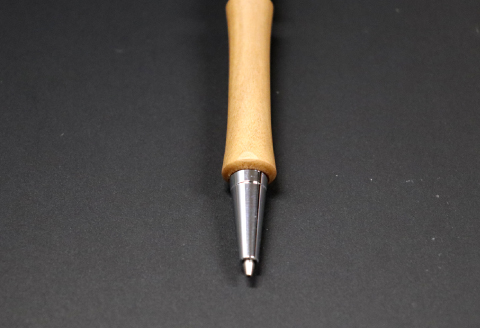 C-1229 ハンドメイドシャープペンシル（ノック式）ヤナギ 1本【手作り 木 木材 世界でひとつ 個性 天然 木目 シャーペン ガンメタ シルバー ゴールド ギフト プレゼント お祝い】