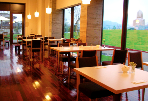 B-1204 美都いちごのクレームブリュレ 8個【苺 クレームブリュレ 濃厚 スイーツ デザート スイーツ おやつ お菓子 洋菓子 リッチ 贅沢 ご褒美 冷凍 個包装 お取り寄せ ご当地 グルメ 人気 おすすめ】