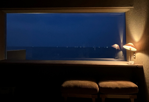 三角屋根が２棟並ぶ海辺の小屋「nil」宿泊プラン【 宿泊 宿泊プラン 海辺 コテージ 絶景 島根県 益田市】