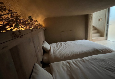 三角屋根が２棟並ぶ海辺の小屋「noi」宿泊プラン【 宿泊 宿泊プラン 海辺 コテージ 絶景 島根県 益田市】