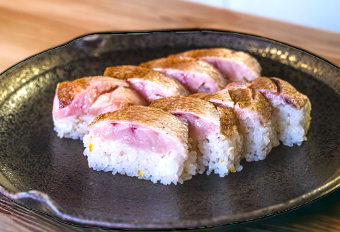 B-1076 山陰ぶち旨グルメ　のどぐろ棒寿司（どんちっちのどぐろ使用） 2本【寿司 すし 棒寿司 冷凍寿司 海鮮 のどぐろ ノドグロ アカムツ 冷凍 セット ギフト お土産 贈答 贈り物 プレゼント お祝い ご褒美】