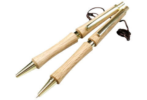 D-1228 ハンドメイドシャープペンシル＆ボールペン（ノック式）コナラ 2本セット【シャープペンシル ボールポイントペン 手作り 木 木材 世界でひとつ 個性 天然 木目 ガンメタ シルバー ゴールド ギフト プレゼント お祝い】