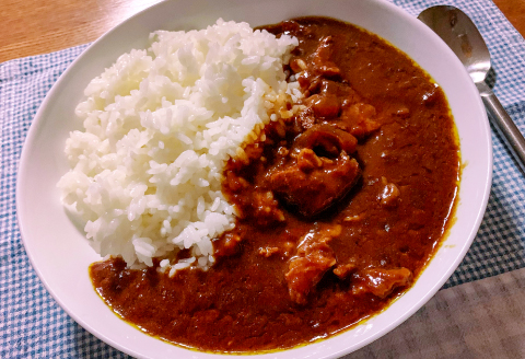 ごろっと島根和牛カレー（4個）【カレー 4個 1食 220g レトルト食品 レトルトカレー レトルト ビーフカレー 中辛 肉 和牛 しまね和牛 詰め合わせ セット 備蓄用 災害備蓄 島根県 大田市】