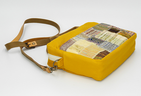 帆布のハギハギミニショルダー（マスタード）「思いやり型返礼品（支援型）」