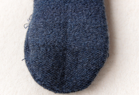 ひつじ飼いが作る ウールソックス（ネイビー）【ウールソックス 靴下 ソックス 厚手 フリーサイズ ネイビー 紺色 羊 レディース メンズ 男女兼用 島根県 大田市】