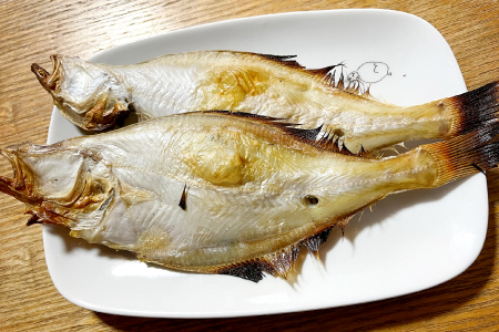 水揚げ直後！干しカレイ(６枚入り)【干物 カレイ かれい 6枚 魚 さかな 旬 エテカレイ 干しカレイ 国産 無添加 水揚げ直後 冷蔵 ノンフローズン 季節限定 大田市】