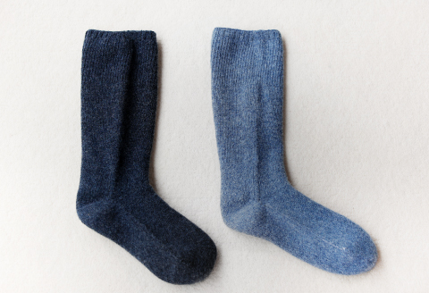 ひつじ飼いが作る ウールソックス（ネイビー）【ウールソックス 靴下 ソックス 厚手 フリーサイズ ネイビー 紺色 羊 レディース メンズ 男女兼用 島根県 大田市】