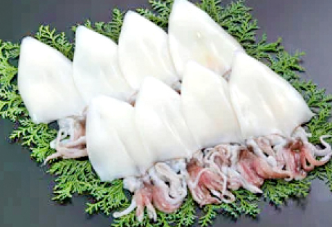 「釣りものケンサキイカに厳選」白いか一夜干（3枚入）【いか一夜干し 白いか 干物 60～80g 3枚 一夜干し 一夜干 イカ いか ケンサキイカ 贅沢 おつまみ お酒の肴 贈答 ギフト 冷凍 父の日 母の日】