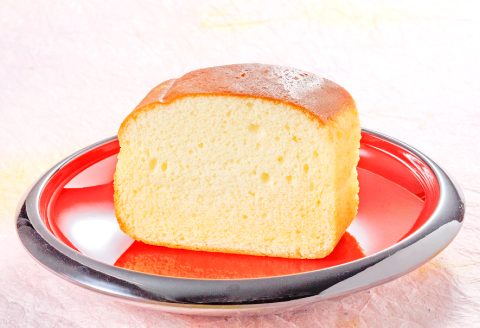 和菓子屋のブランデーケーキ１本　箱入【ブランデーケーキ 洋酒 ケーキ 洋菓子 お土産 手土産 おやつ お茶菓子 お茶のお供 ギフト 贈答 贈り物 お歳暮 お中元】