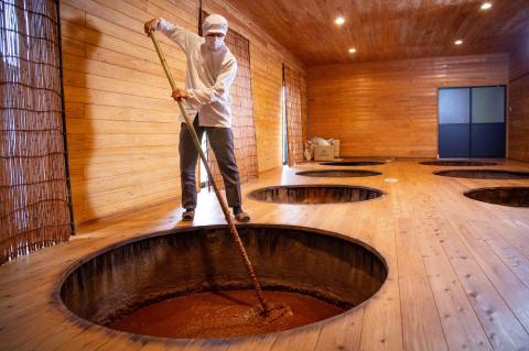 大正屋醤油店　純米しょうゆ2本セット【純米しょうゆ アレルギー対応 720ml 優良 ふるさと 食品中央 コンクール 新技術 開発 部門 農林水産大臣賞 受賞 調味料 料理 キッチン 発酵調味料 安心 こだわり 添加物不使用 島根県 安来市】