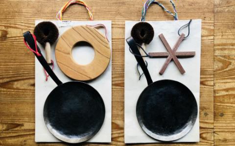 鍛鉄のフライパン「鍛月」セット【調理器具 手作り アウトドア キャンプ キッチン用品 料理 セット フライパン 鍋敷き たわし バッグ 和紙 IH対応 使いやすい 受注生産 島根県 安来市】