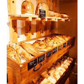 ベーカリー紬麦の国産小麦おまかせパンセット（15～18個程度） BT-2 送料無料 国産 パン ぱん ブレット 国産小麦 国産素材 食パン 自家製酵母  無添加 食事パン 菓子パン フォカッチャ カンパーニュ 朝食 モーニング 焼き菓子 詰め合わせ おまかせ