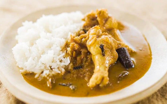 3種の本格カレーキット（チキン・キーマ・サバ缶）各4人分 本格 無添加 カレースパイス　サバ缶 さば キーマ チキン カレーキット 美味しい カレー 12人分 ギフト 詰め合わせ 島根県雲南市/出雲SPICE LAB. [AIAD009]