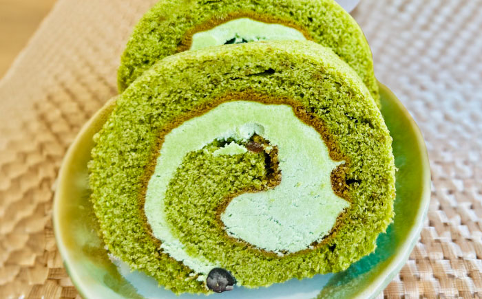 奥出雲の美味しいお茶のおやつセット（お茶アイス9個・茶ロールケーキ3本・茶団子5串×1） お茶 アイス アイスクリーム ロールケーキ お団子 和スイーツ 詰め合わせ 食べ比べ ギフト お土産 島根県雲南市/株式会社藤原茶問屋 [AIAY012]