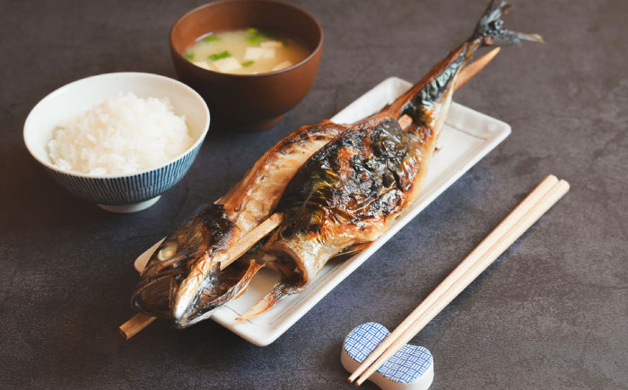 【雲南特産】一串入魂！焼き鯖　2本入り  | 焼き鯖 鯖 魚 焼魚 郷土料理 魚介 魚 島根県雲南市/有限会社石田魚店 [AICQ008]