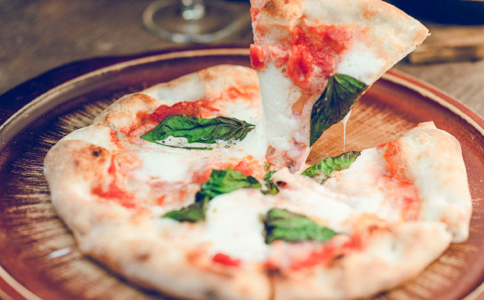 奥出雲葡萄園 庭カフェお食事券9,000円 チケット 食事券 島根県雲南市/有限会社奥出雲葡萄園 [AICS077]