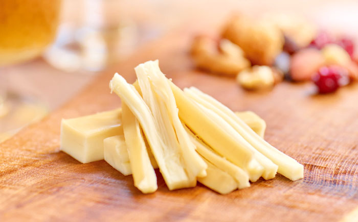 さいて食べるチーズ　ナチュラルスナッカー（プレーン）| チーズ さけるチーズ 人気 おすすめ 乳製品 島根県雲南市/木次乳業有限会社 [AIBH016]