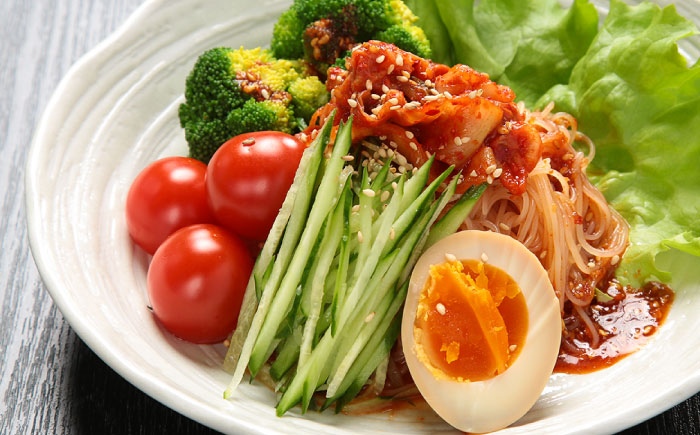 グルテンフリー米粉100％麺　田守り麺2種・ピリ辛ソースセット  | グルテンフリー 米粉 麺 田守り麺 ピリ辛ソース 島根県雲南市/有限会社木村有機農園 [AICU002]