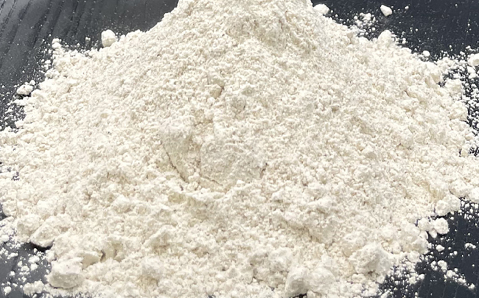 石臼挽き八割そば粉 3kg 手打ちそば専科 | 国産 島根県 雲南市 大東町 玄そば 島根県雲南市/有限会社小早川製粉 [AICW001]