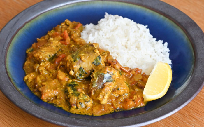 3種の本格カレーキット（チキン・キーマ・サバ缶）各4人分 本格 無添加 カレースパイス　サバ缶 さば キーマ チキン カレーキット 美味しい カレー 12人分 ギフト 詰め合わせ 島根県雲南市/出雲SPICE LAB. [AIAD009]