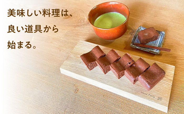 島根県雲南市産ナラのウッドプレート(エッジ) 木製 カッティングボード 島根県雲南市/Wood Party[AIAI001]