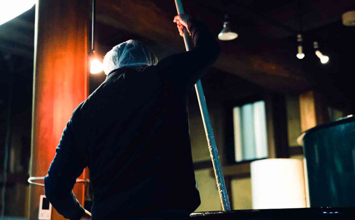 【先行予約】【10個限定】【2026年2月初旬順次発送】理八 The RIHACHI 純米吟醸 酵母1801号 720ml(化粧箱入り) 日本酒 酒 4合 島根県雲南市/株式会社田部竹下酒造 [AIBE003]