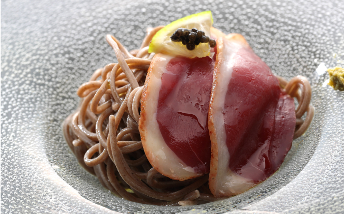 希少な国産鴨肉！島根県産野草ミネラル熟成鴨のせいろ蕎麦セット（2人前）【美味しい食べ方レシピ付き】出雲そば 十割蕎麦 鴨肉 かも肉  島根県雲南市/鴨専門店カナール [AIDC004]