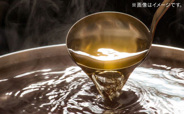 一度使うと手放せない万能調味料かつおだしセット(6本)  | 万能調味料 かつおだし 調味料 紅梅しょうゆ セット 島根県雲南市/有限会社紅梅しょうゆ [AICV005]