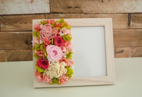 320294【思い出に花を添えて】フラワーアレンジフォトフレーム