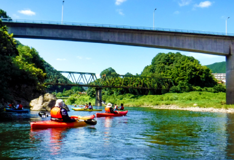 石見ワイナリー カヌーの里おおち カヤック体験 補助券【3000円分 アウトドア 自然 カヤック パドル 体感 体験 江の川 遊び 初心者 アクティビティ 有効期限1年間】