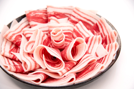  イノシシ鍋セット（山椒つくね入り） 約1.5kg【冬猪肉 バラ 500g 夏猪肉 モモ 500g 山椒 つくね 2パック 専用出汁 飛魚だし 2パック 肉 猪肉 いのしし肉 鍋 冷凍】