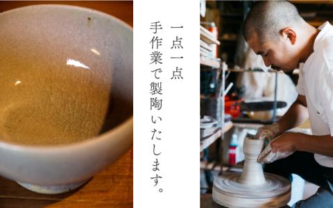 飯椀 ：氷釉（薄青ツヤ）