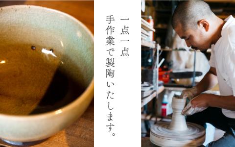 飯椀 ： 若苗釉（薄緑ツヤ）