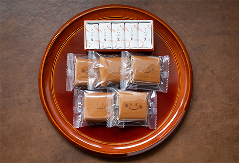 【寄付者様の声から誕生】和菓子処「三松堂」のこいの里・笑小巻の和菓子セット【配送不可地域：離島】