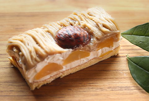 【冷凍でお届け】天然和栗の美味しさ際立つ「つわの特栗モンブラン」【配送不可地域：離島】