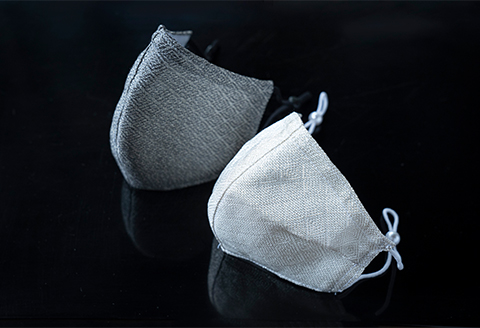 《真紅の箱入り》銀糸織「銀艶マスク」艶やかな有職模様　2枚セット【真珠＆すみ色】