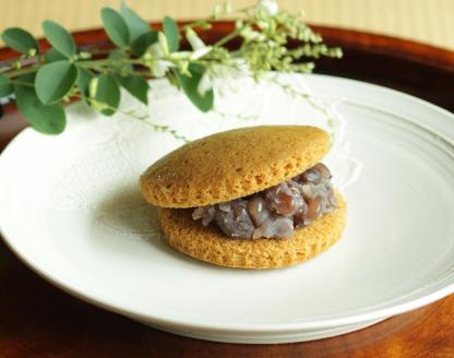 【名店の和菓子セット】津和野名物源氏巻とこいの里、むしどらを含む和菓子セット【配送不可地域：離島】