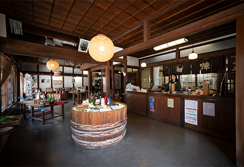 【最高金賞受賞】山田錦×地元の湧水で醸した『初陣 純米大吟醸』1.8L(箱入り)