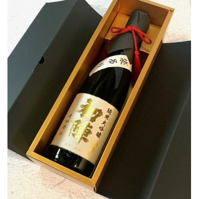 初陣・純米大吟醸袋絞り720ml(化粧箱入り)