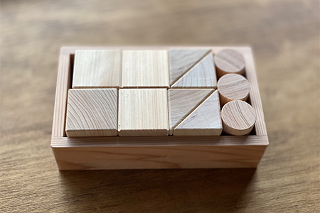 【手づくり】津和野のヒノキでつくったお風呂でも使える「積み木」セット