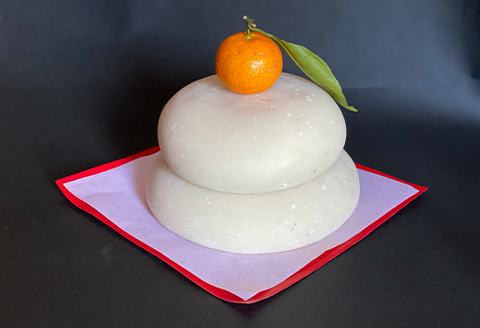 【年末発送】しめ縄〈玉飾り〉と鏡餅〈添加物不使用〉、葉付きみかんと敷紙のお正月セットB