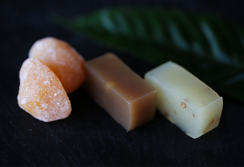 栽培期間中農薬・化学肥料不使用の栗を使ったマロングラッセと純栗＆蕎麦羊羹のセット