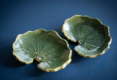 【日展入選作家作】つわぶき葉皿2枚