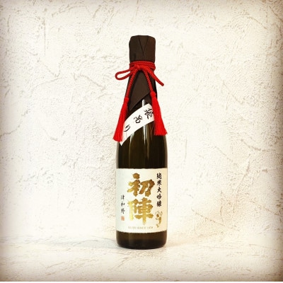 初陣・純米大吟醸袋絞り720ml(化粧箱入り)