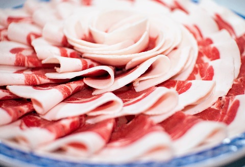 【人気のジビエ】イノシシ肉のローススライス1kg(250g×4パック)【配送不可地域：離島】