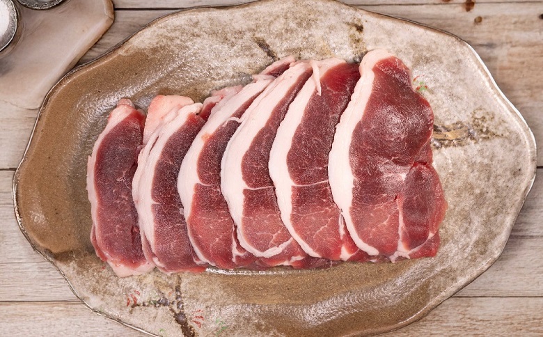 【人気のジビエ・脂身少なめ】イノシシ肉スライス モモ肉 1kg(250g×4パック)【配送不可地域：離島】