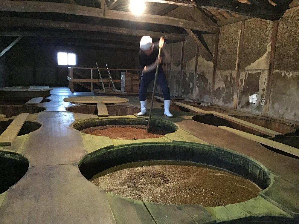 丸大豆醤油 鐵次郎 720ml 4本セット 山近醤油醸造場 調味料 しょうゆ 国産