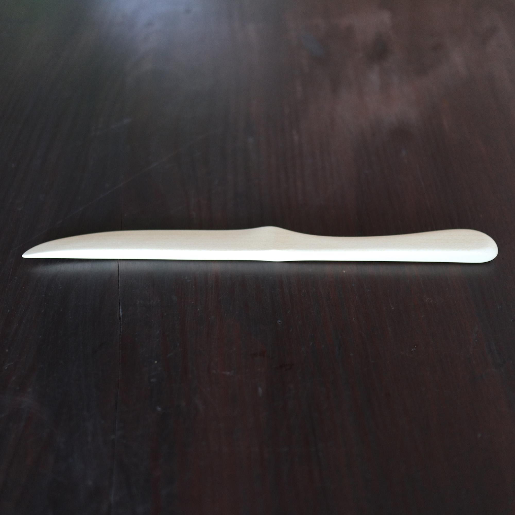 岡山県岡山市産クロガネモチの木のレターオープナー 　植物性オイル仕上げ　手仕事品